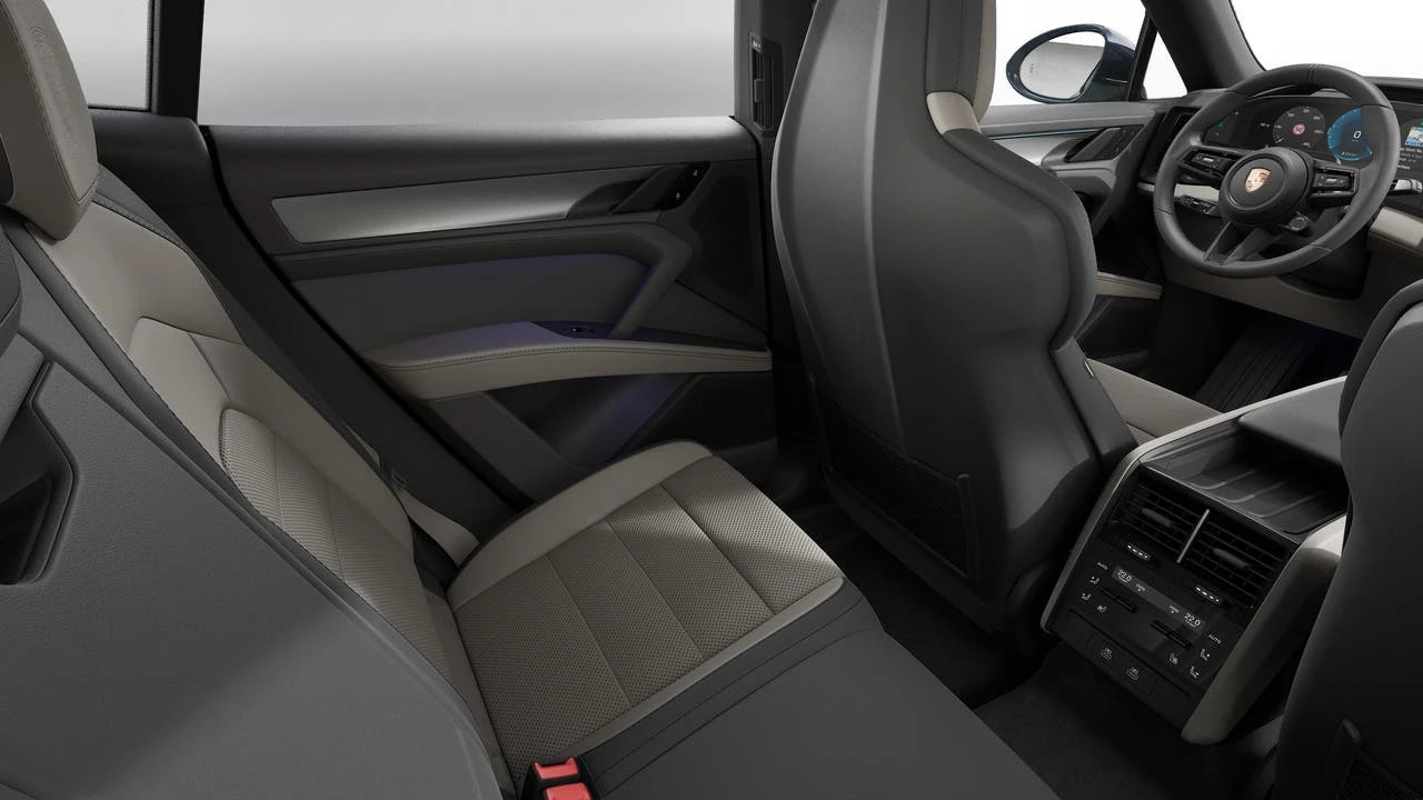 2026 Porsche 9Y0/9Y3 Cayenne Coupe - Image 13 of 13