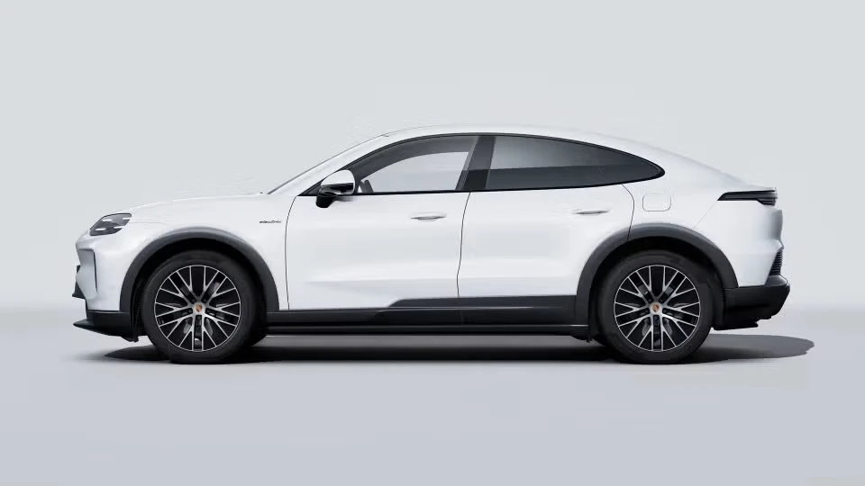 2026 Porsche 9Y0/9Y3 Cayenne Coupe - Image 11 of 30