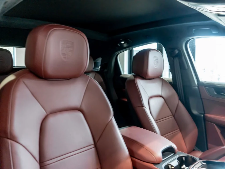 2026 Porsche 9Y0/9Y3 Cayenne Coupe - Image 31 of 31