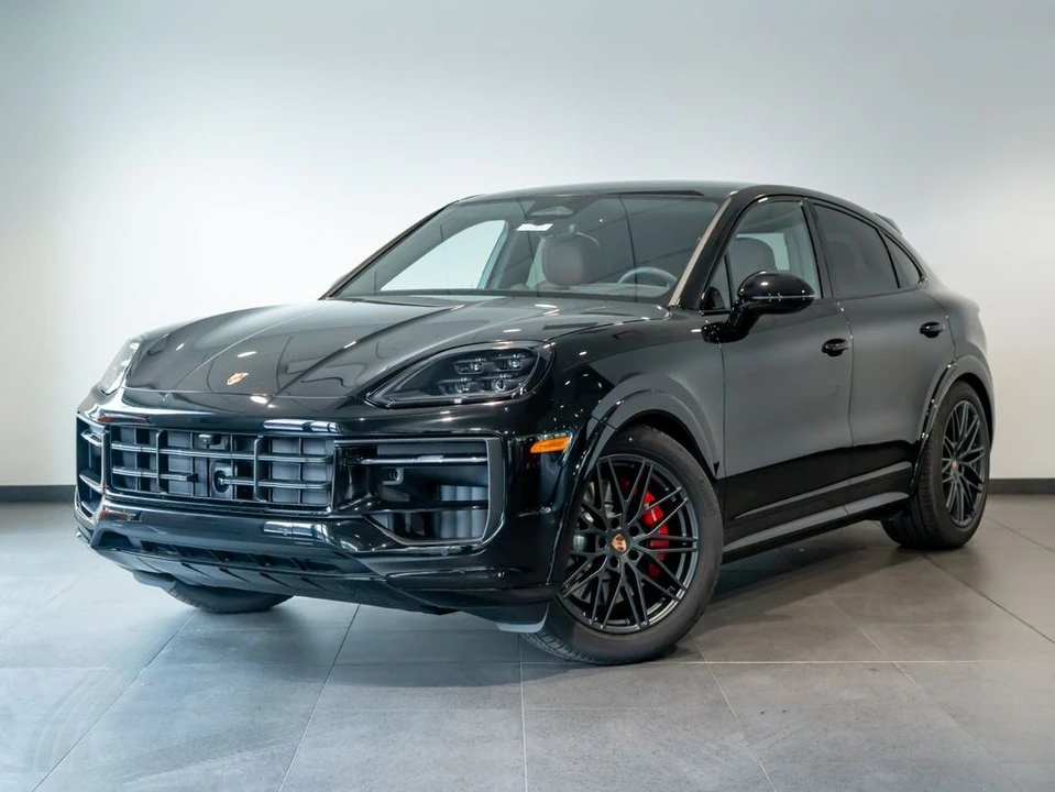 2026 Porsche 9Y0/9Y3 Cayenne Coupe - Image 2 of 31