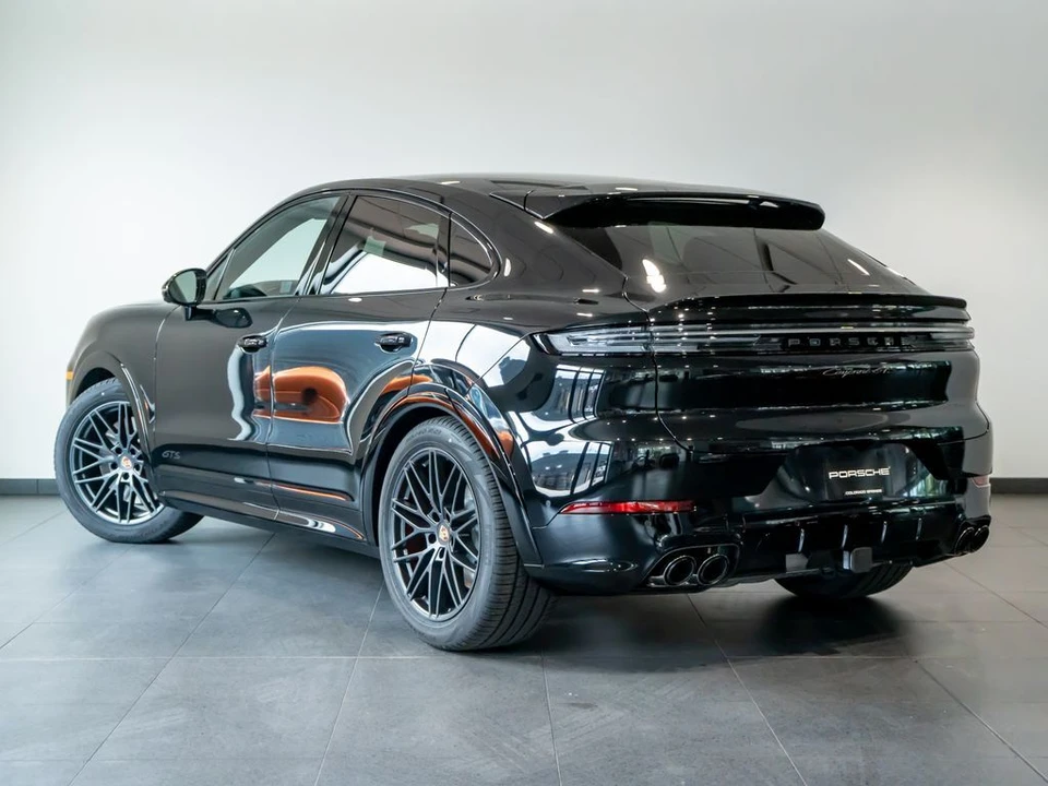 2026 Porsche 9Y0/9Y3 Cayenne Coupe - Image 4 of 31