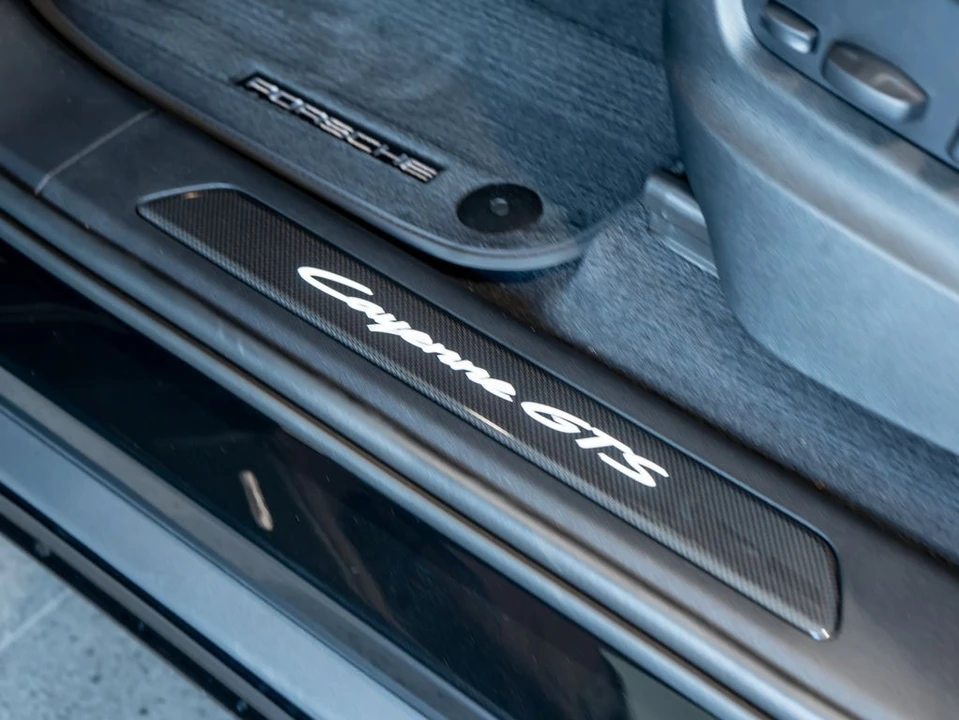 2026 Porsche 9Y0/9Y3 Cayenne Coupe - Image 14 of 31