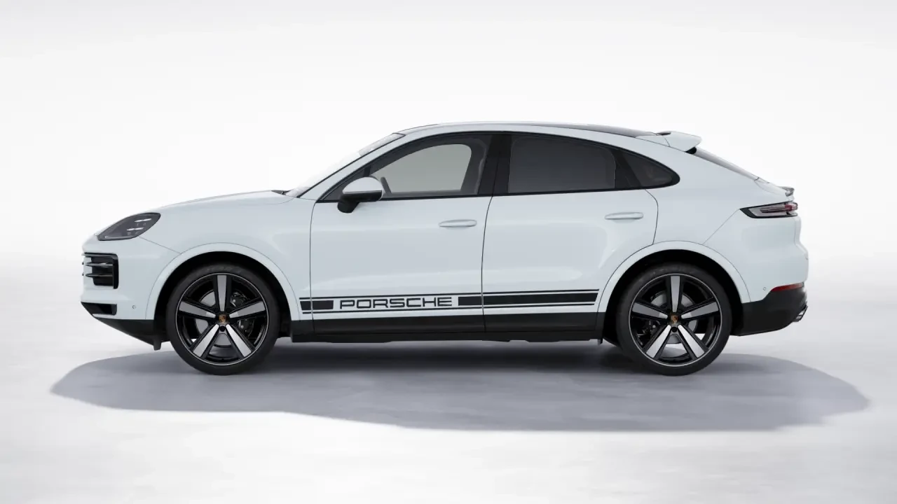 2026 Porsche 9Y0/9Y3 Cayenne - Image 2 of 13