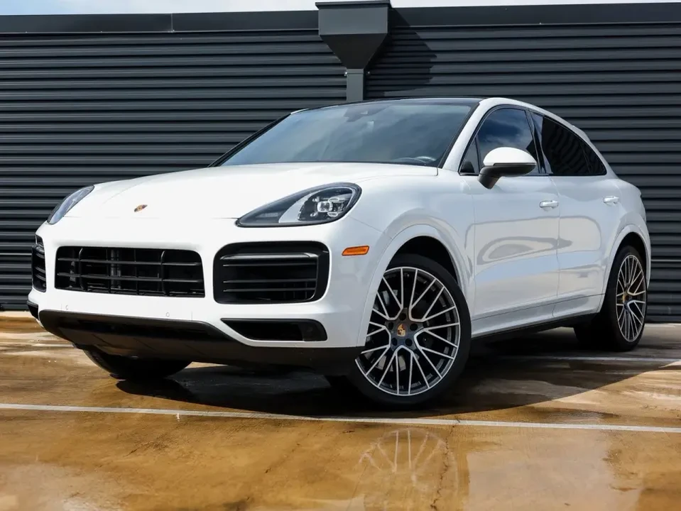 2026 Porsche 9Y0/9Y3 Cayenne - Image 11 of 13