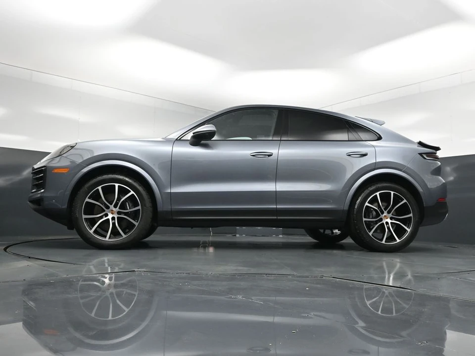 2026 Porsche 9Y0/9Y3 Cayenne - Image 21 of 31