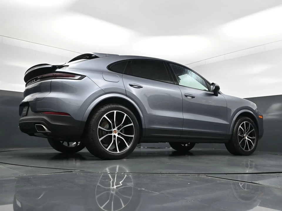 2026 Porsche 9Y0/9Y3 Cayenne - Image 24 of 31