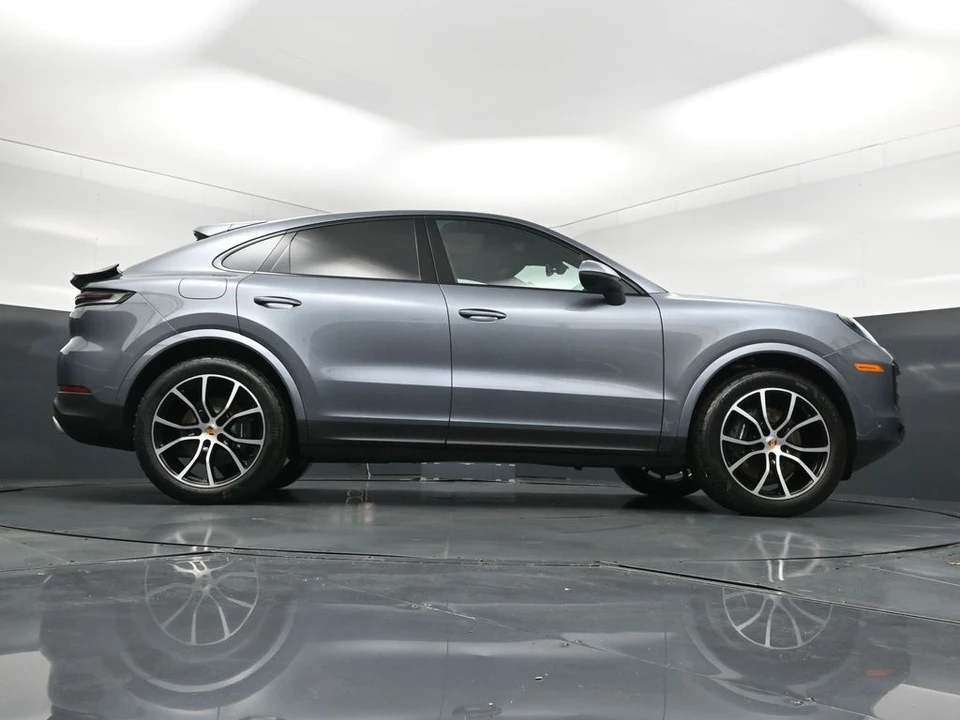 2026 Porsche 9Y0/9Y3 Cayenne - Image 25 of 31
