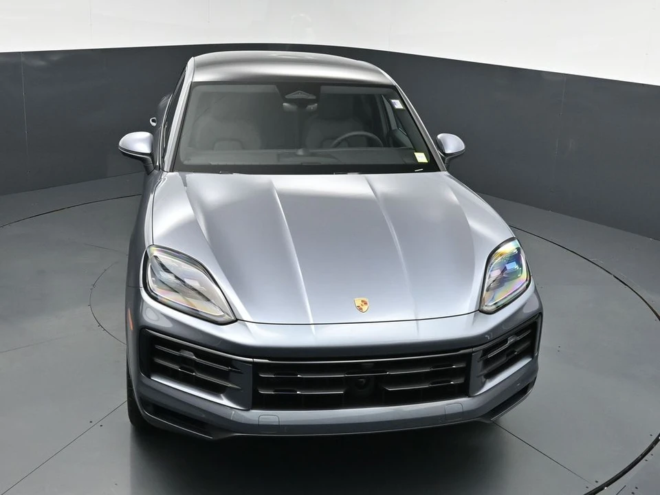 2026 Porsche 9Y0/9Y3 Cayenne - Image 19 of 31