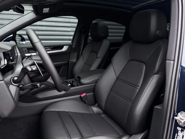 2026 Porsche 9Y0/9Y3 Cayenne - Image 5 of 31
