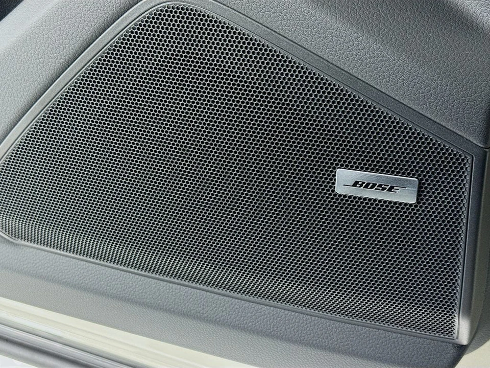 2026 Porsche 9Y0/9Y3 Cayenne Coupe - Image 13 of 31