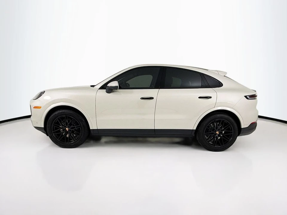 2026 Porsche 9Y0/9Y3 Cayenne Coupe - Image 2 of 31
