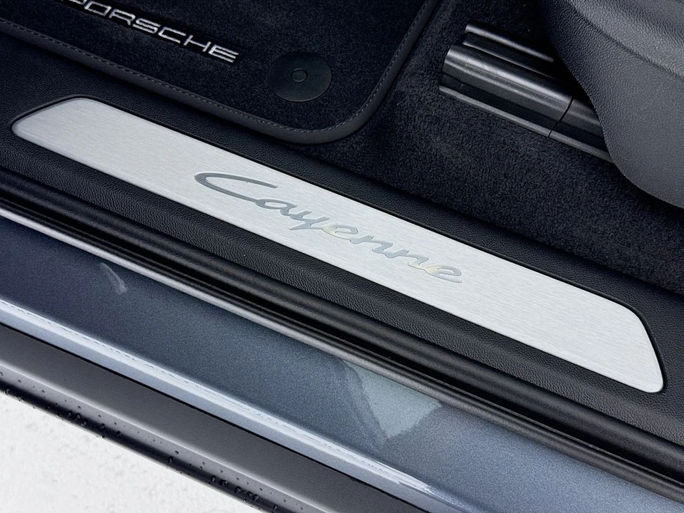 2026 Porsche 9Y0/9Y3 Cayenne Coupe - Image 12 of 31
