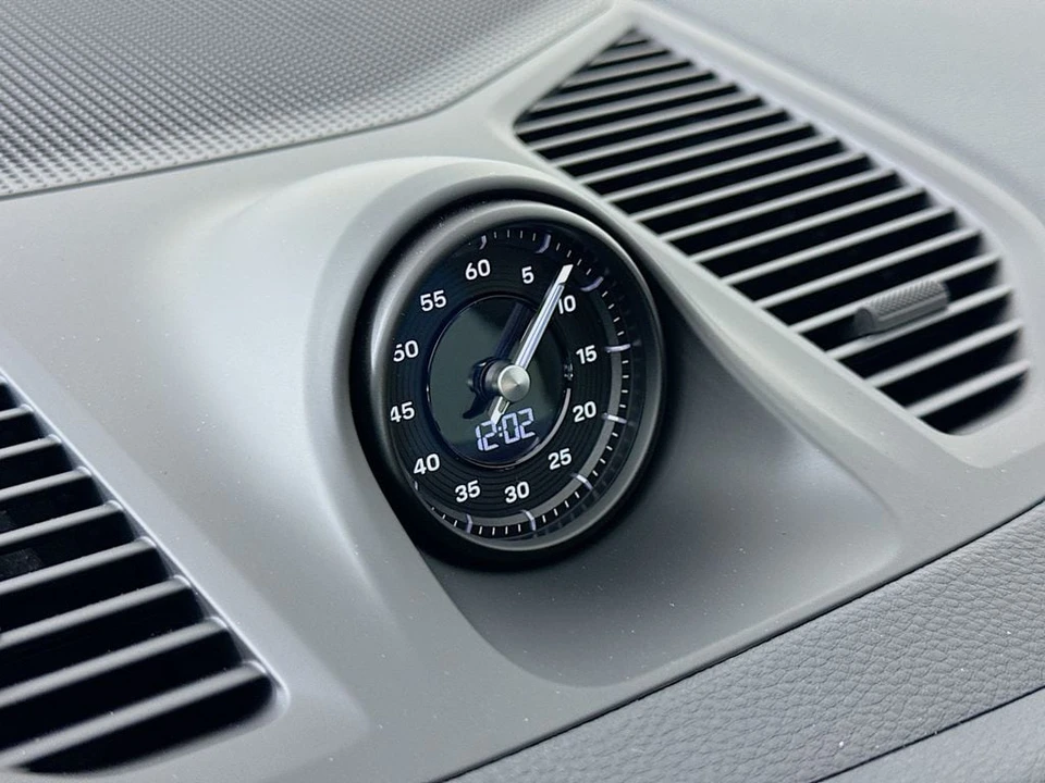 2026 Porsche 9Y0/9Y3 Cayenne Coupe - Image 19 of 31