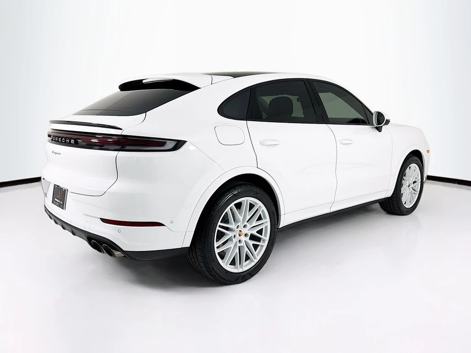 2026 Porsche 9Y0/9Y3 Cayenne Coupe - Image 9 of 31