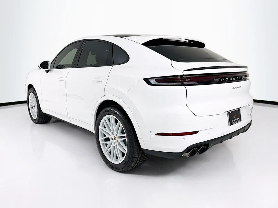 2026 Porsche 9Y0/9Y3 Cayenne Coupe - Image 3 of 31