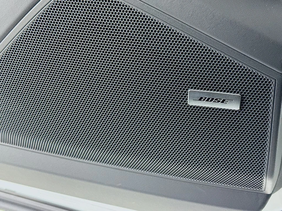 2026 Porsche 9Y0/9Y3 Cayenne Coupe - Image 13 of 31