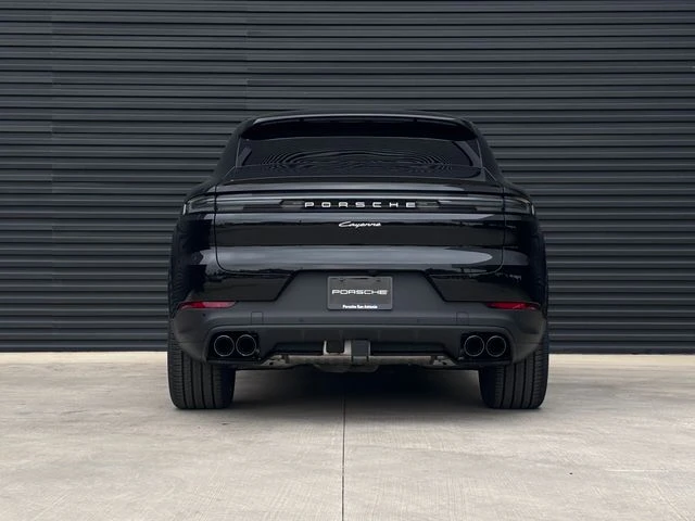 2026 Porsche 9Y0/9Y3 Cayenne - Image 7 of 31
