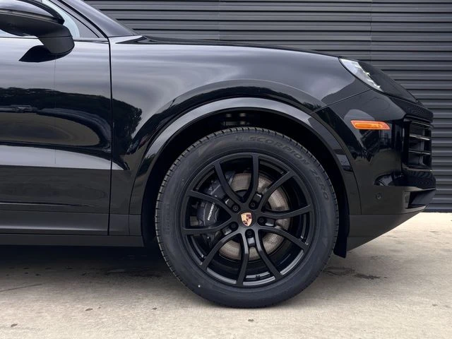 2026 Porsche 9Y0/9Y3 Cayenne - Image 12 of 31