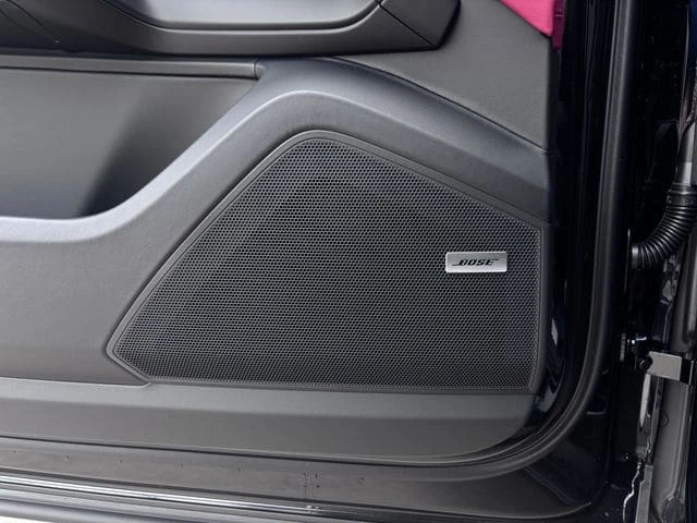 2026 Porsche 9Y0/9Y3 Cayenne - Image 27 of 31