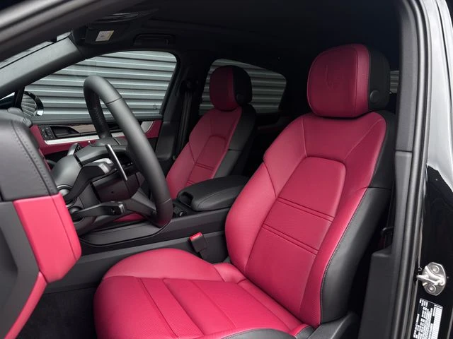 2026 Porsche 9Y0/9Y3 Cayenne - Image 6 of 31