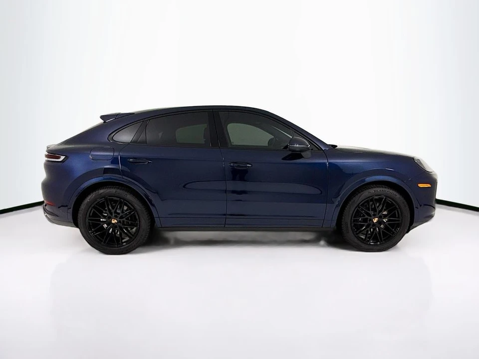 2026 Porsche 9Y0/9Y3 Cayenne Coupe - Image 8 of 31