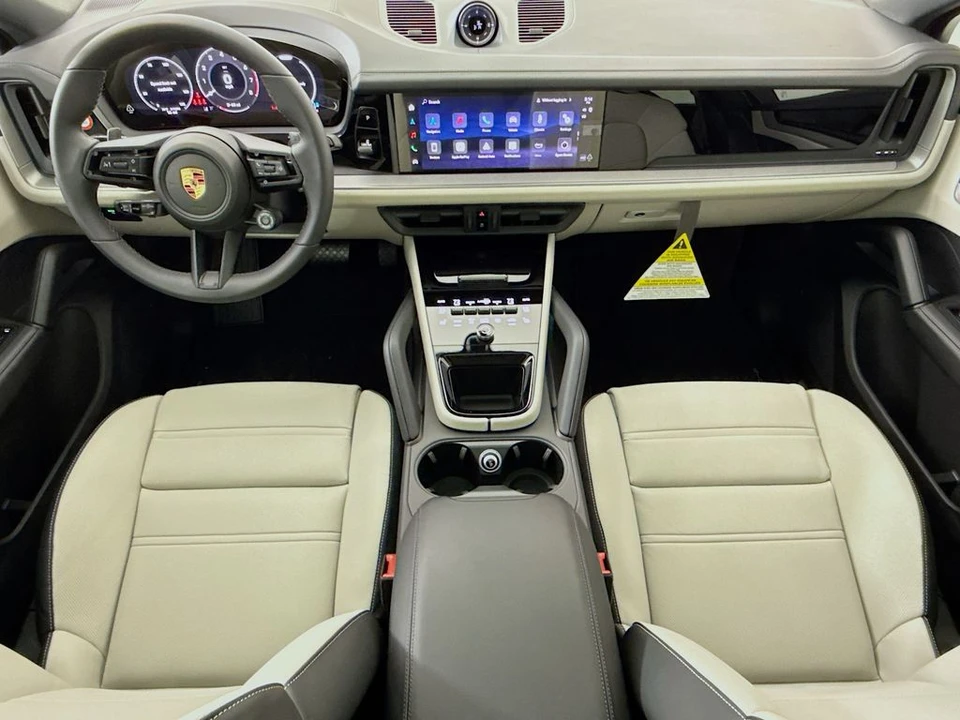 2026 Porsche 9Y0/9Y3 Cayenne Coupe - Image 29 of 31