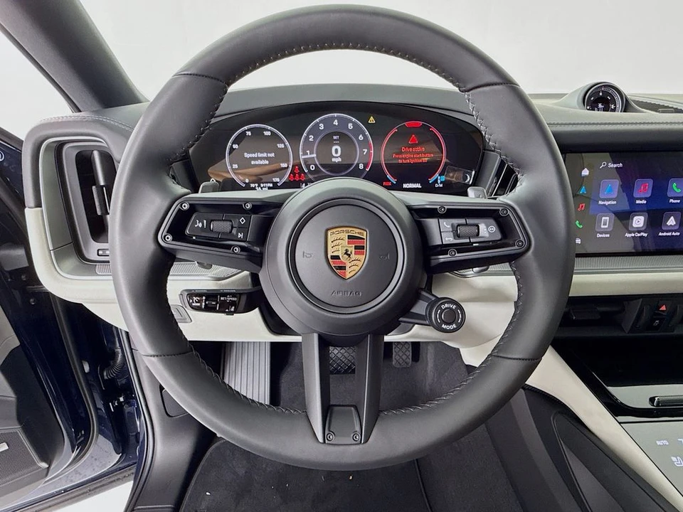 2026 Porsche 9Y0/9Y3 Cayenne Coupe - Image 17 of 31