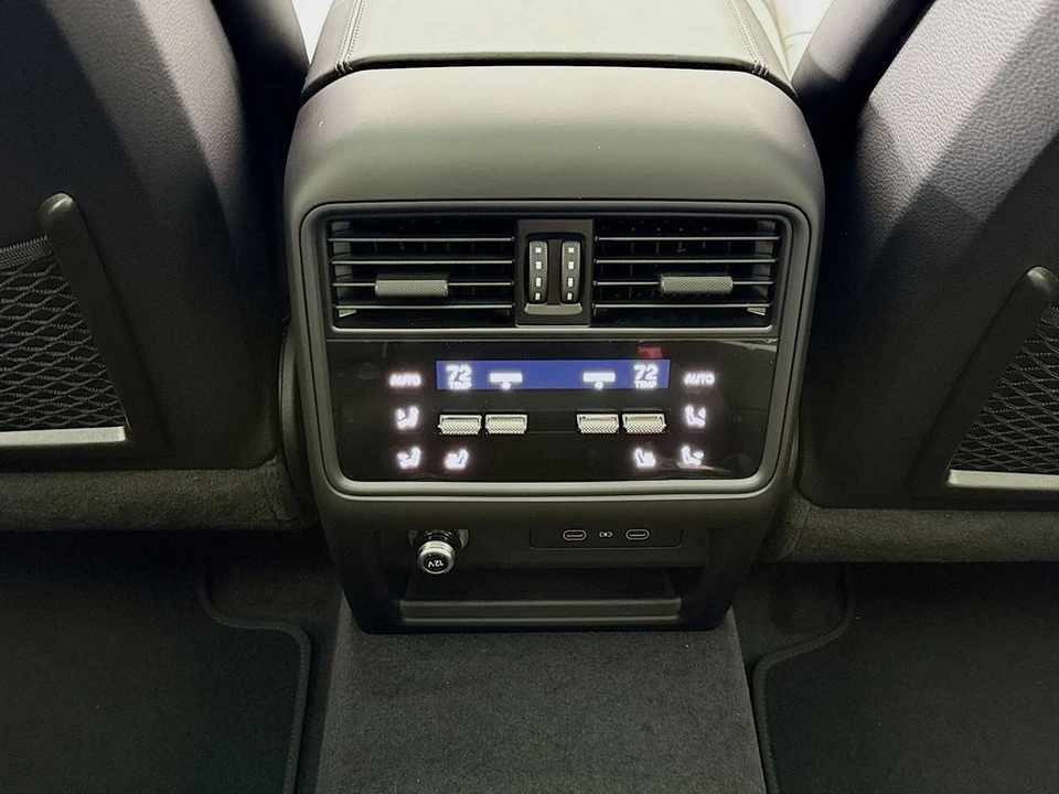 2026 Porsche 9Y0/9Y3 Cayenne Coupe - Image 30 of 31