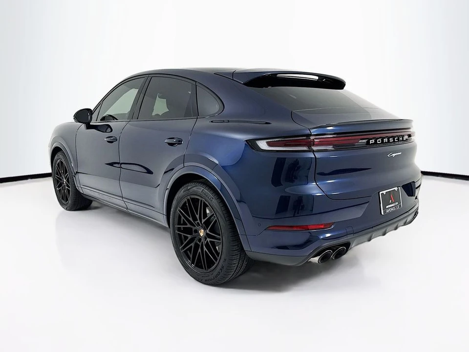 2026 Porsche 9Y0/9Y3 Cayenne Coupe - Image 3 of 31