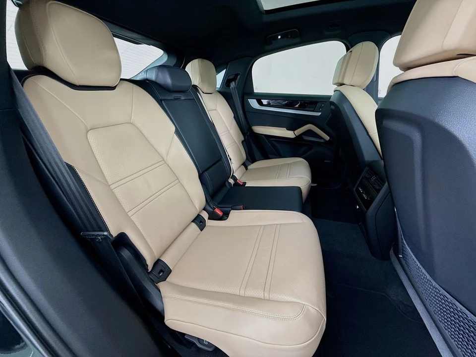 2026 Porsche 9Y0/9Y3 Cayenne Coupe - Image 31 of 31