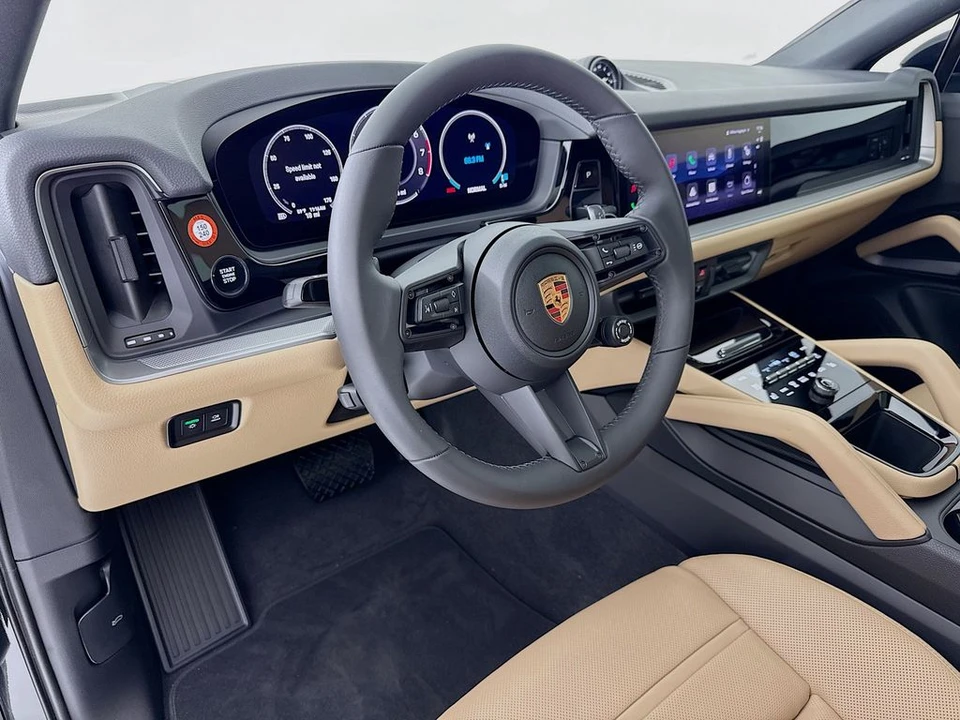 2026 Porsche 9Y0/9Y3 Cayenne Coupe - Image 4 of 31