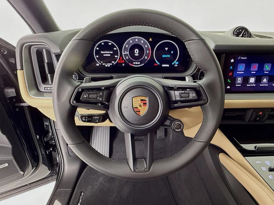 2026 Porsche 9Y0/9Y3 Cayenne Coupe - Image 17 of 31