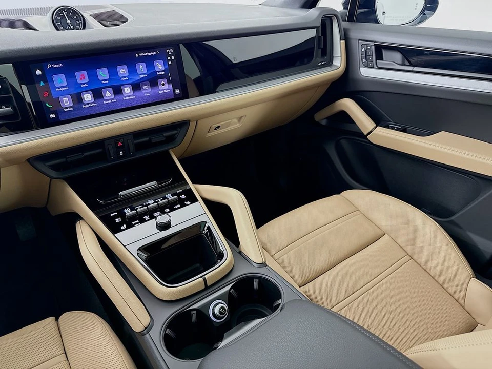 2026 Porsche 9Y0/9Y3 Cayenne Coupe - Image 28 of 31