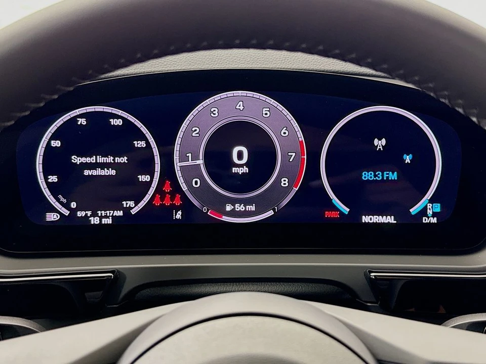 2026 Porsche 9Y0/9Y3 Cayenne Coupe - Image 18 of 31