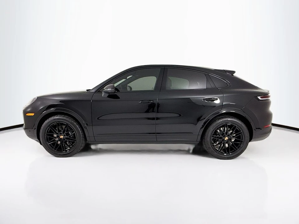 2026 Porsche 9Y0/9Y3 Cayenne Coupe - Image 2 of 31