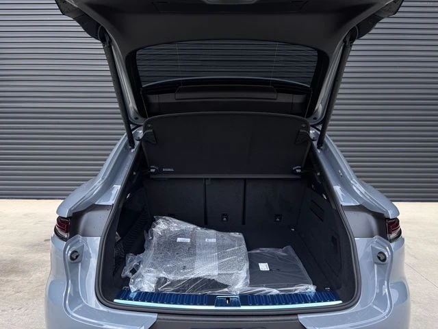 2026 Porsche 9Y0/9Y3 Cayenne Coupe - Image 29 of 31