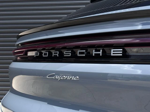 2026 Porsche 9Y0/9Y3 Cayenne Coupe - Image 30 of 31