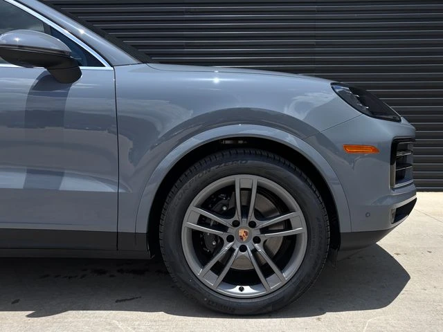 2026 Porsche 9Y0/9Y3 Cayenne Coupe - Image 11 of 31