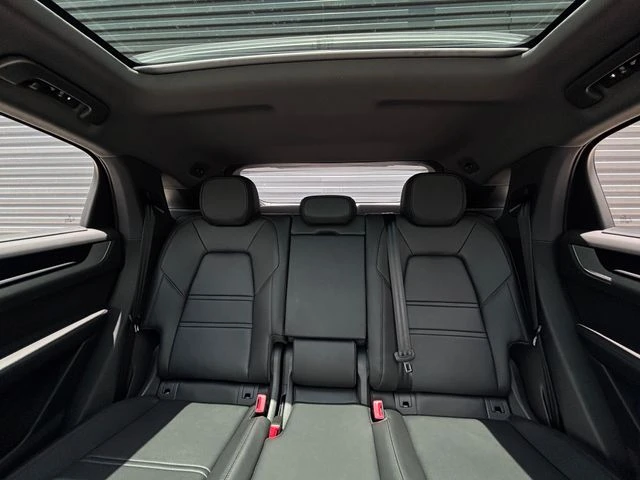 2026 Porsche 9Y0/9Y3 Cayenne Coupe - Image 28 of 31