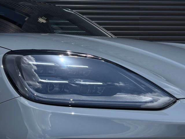 2026 Porsche 9Y0/9Y3 Cayenne Coupe - Image 12 of 31
