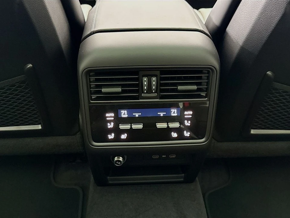 2026 Porsche 9Y0/9Y3 Cayenne Coupe - Image 28 of 31