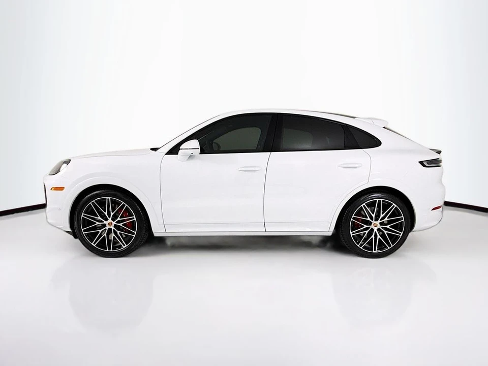 2026 Porsche 9Y0/9Y3 Cayenne Coupe - Image 2 of 31