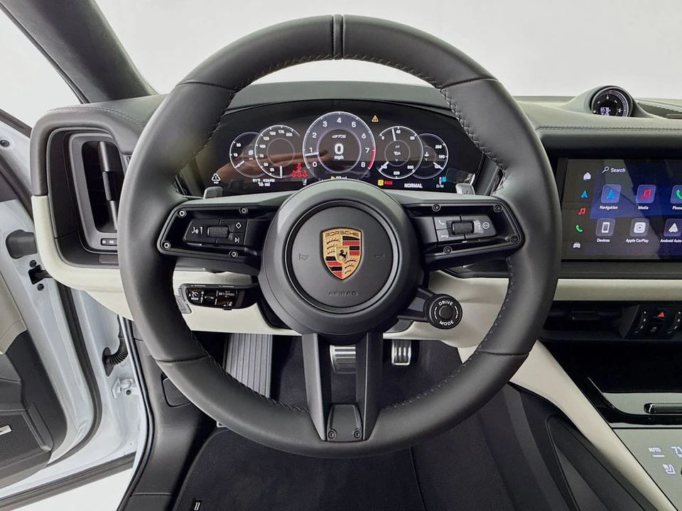 2026 Porsche 9Y0/9Y3 Cayenne Coupe - Image 16 of 31