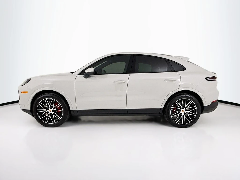 2026 Porsche 9Y0/9Y3 Cayenne Coupe - Image 2 of 31