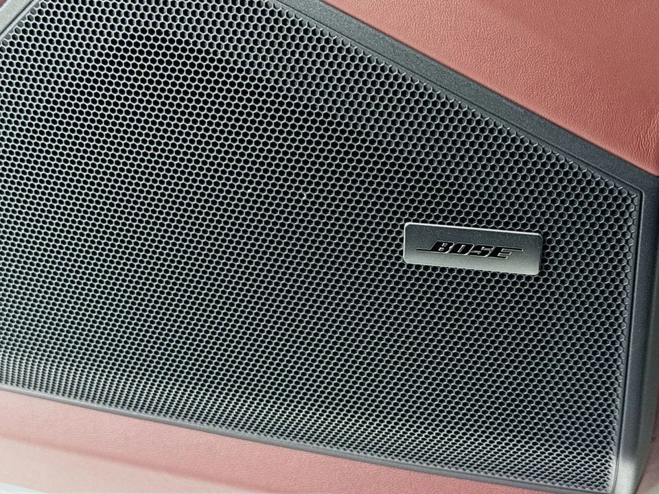 2026 Porsche 9Y0/9Y3 Cayenne Coupe - Image 12 of 31
