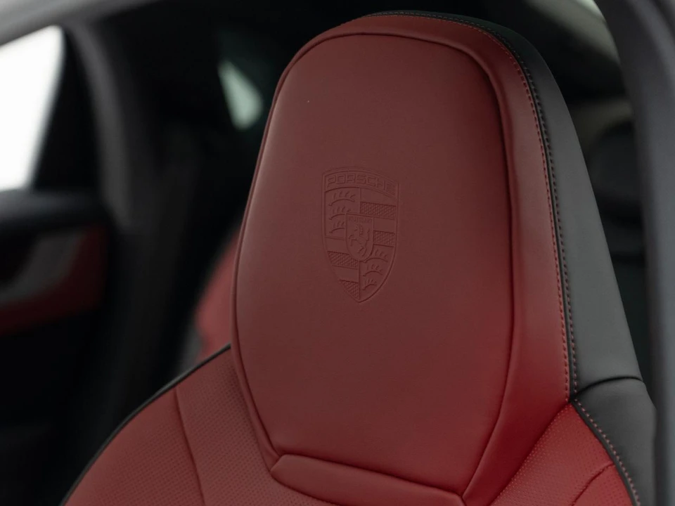 2026 Porsche 9Y0/9Y3 Cayenne Coupe - Image 18 of 31