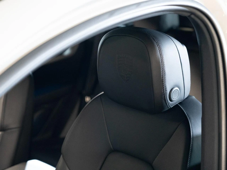 2026 Porsche 9Y0/9Y3 Cayenne Coupe - Image 25 of 28