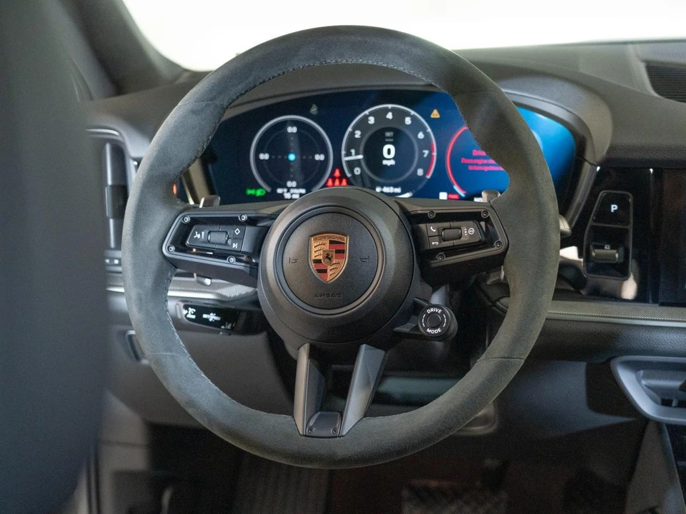 2026 Porsche 9Y0/9Y3 Cayenne Coupe - Image 27 of 28