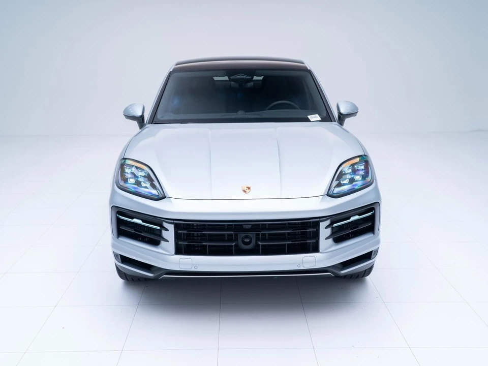 2026 Porsche 9Y0/9Y3 Cayenne Coupe - Image 6 of 31