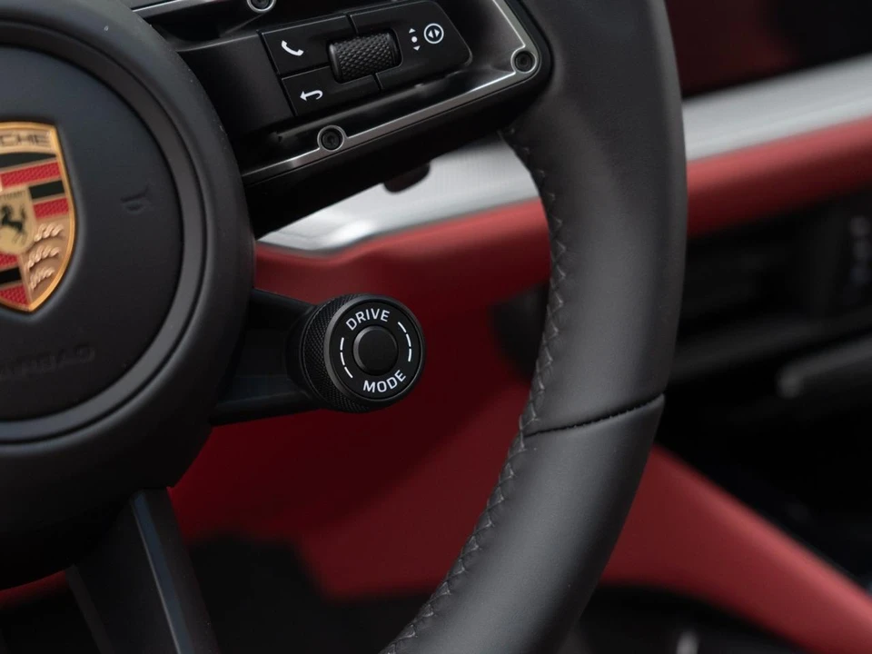 2026 Porsche 9Y0/9Y3 Cayenne Coupe - Image 24 of 31